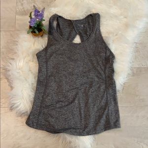 Old navy active top size medium